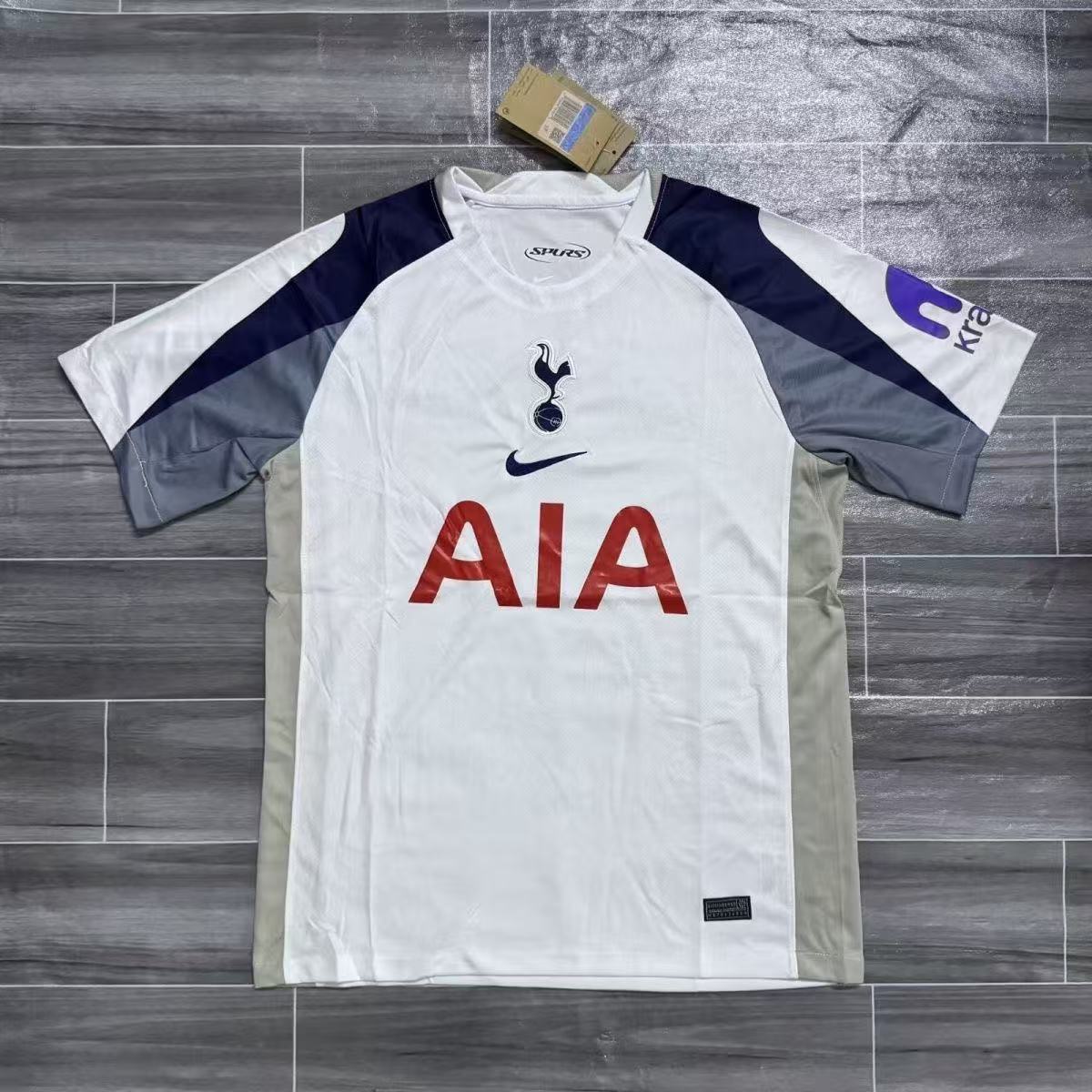 25/26 Tottenham Hotspur Home Football Shirt Fan version
